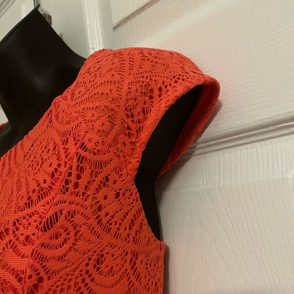 Liz Claiborne Elegant Coral Lace Crochet Dress - Picture 4 of 6